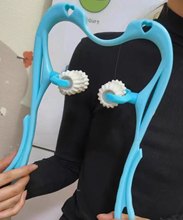 6 Wheel Pressure Point Manual Neck Massager